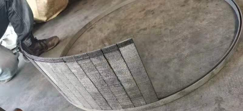 非標自動化設備之光伏行業碳碳拼接保溫桶加工設備